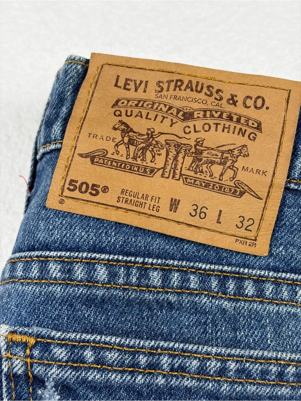 Vintage Levi’s 505‎ Orange Tab Jeans Made in USA 36x32